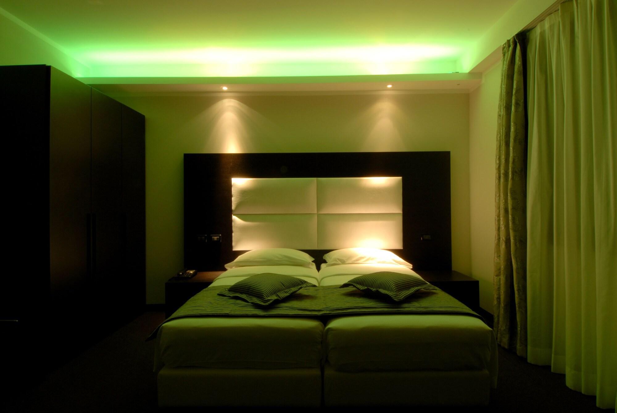 Pannonia Hotel 4*