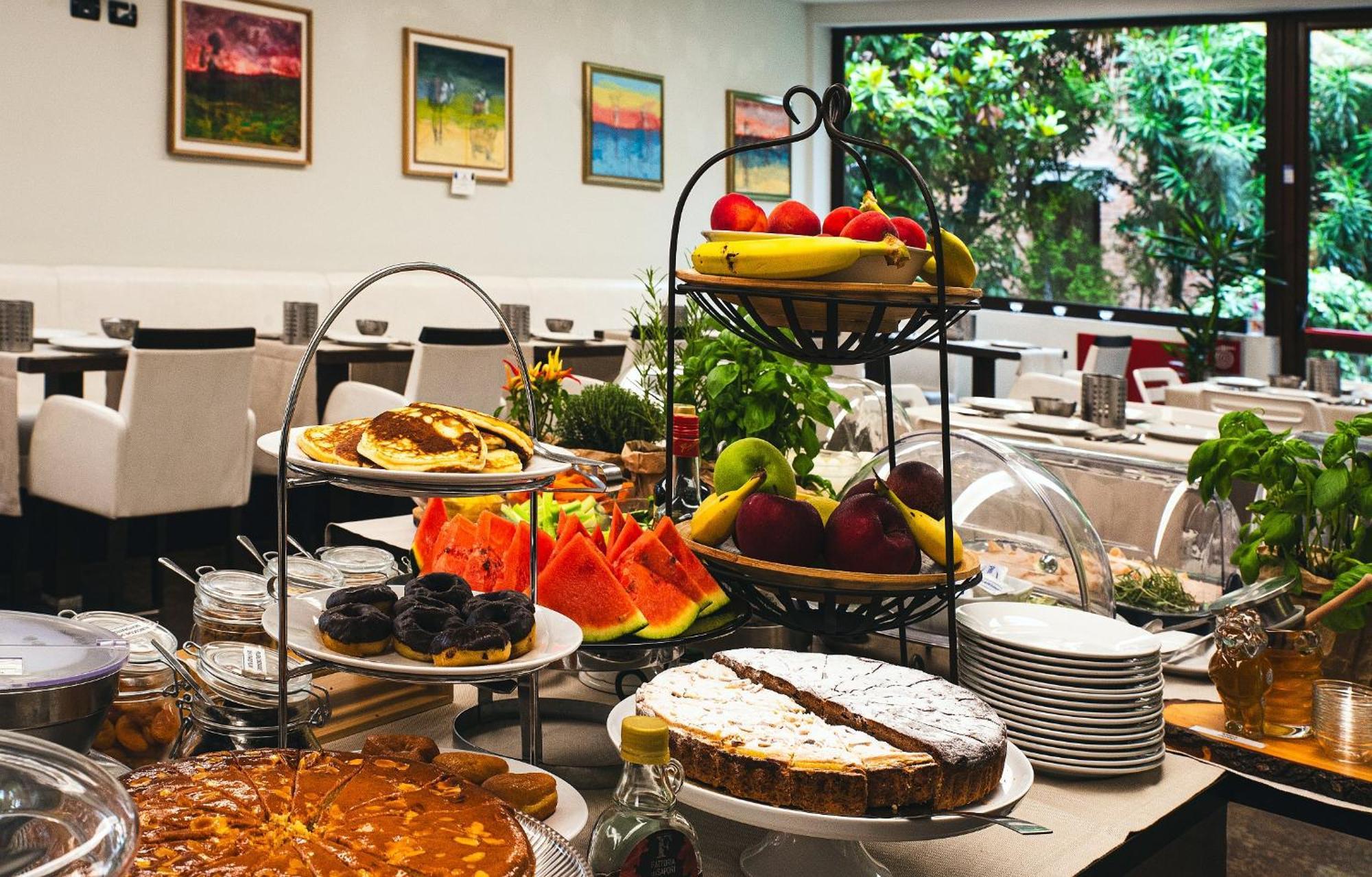 Pannonia Hotel