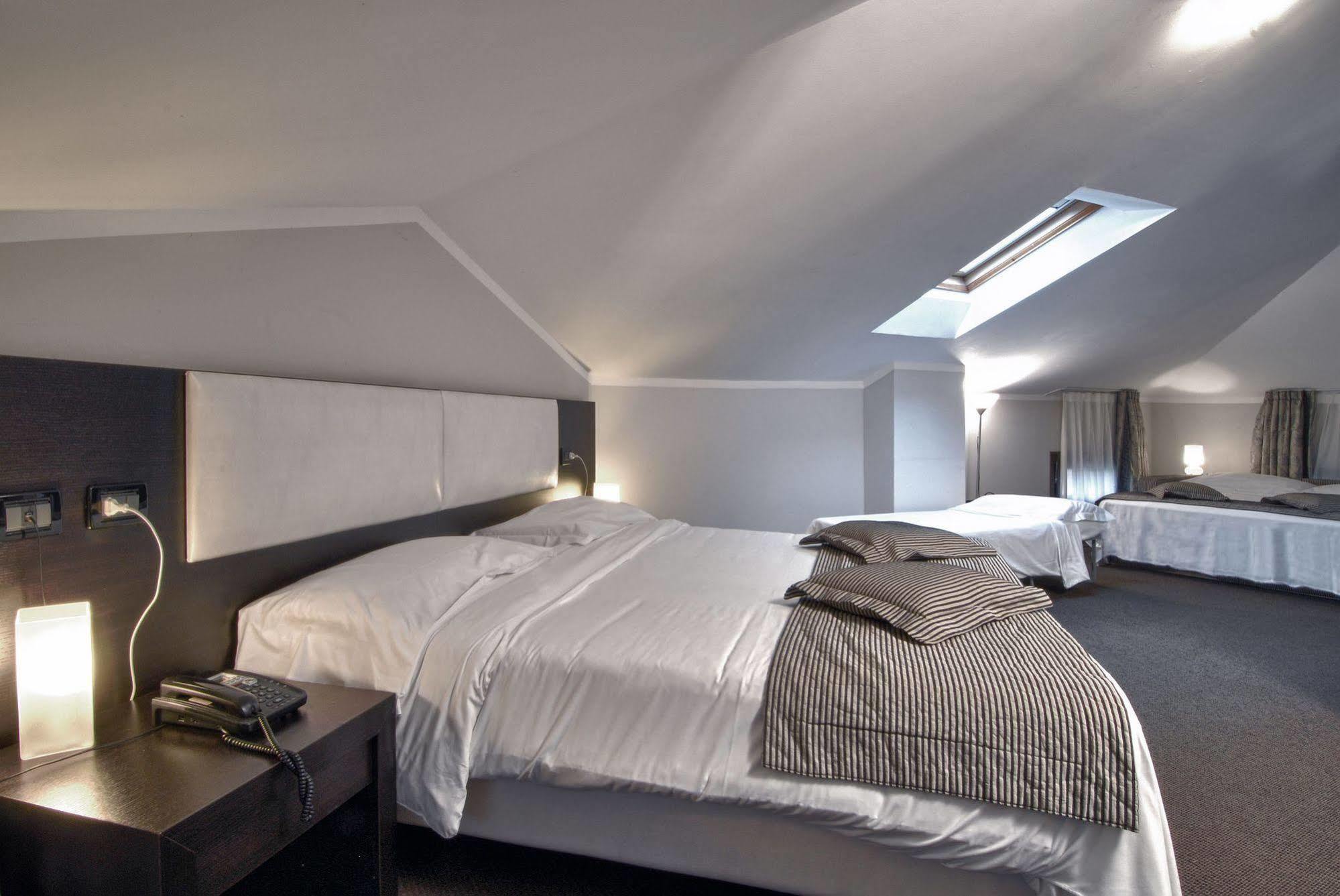 Pannonia Hotel